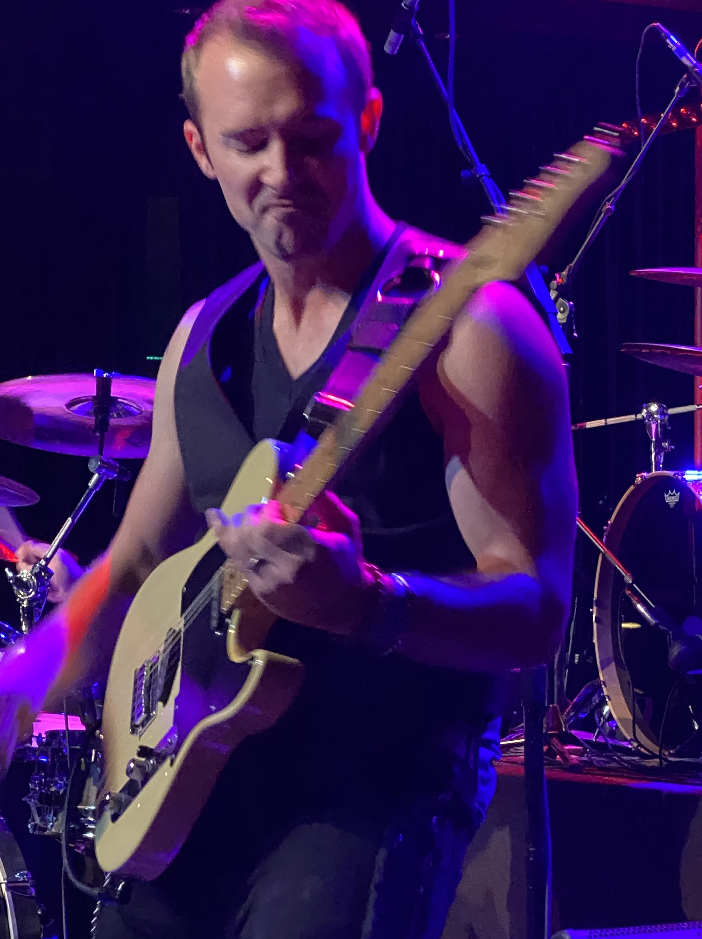 Aaron Kusterer live at The canyon in Agoura Hills, CA  (1-26-19)   photo by Gina Spiropoulos